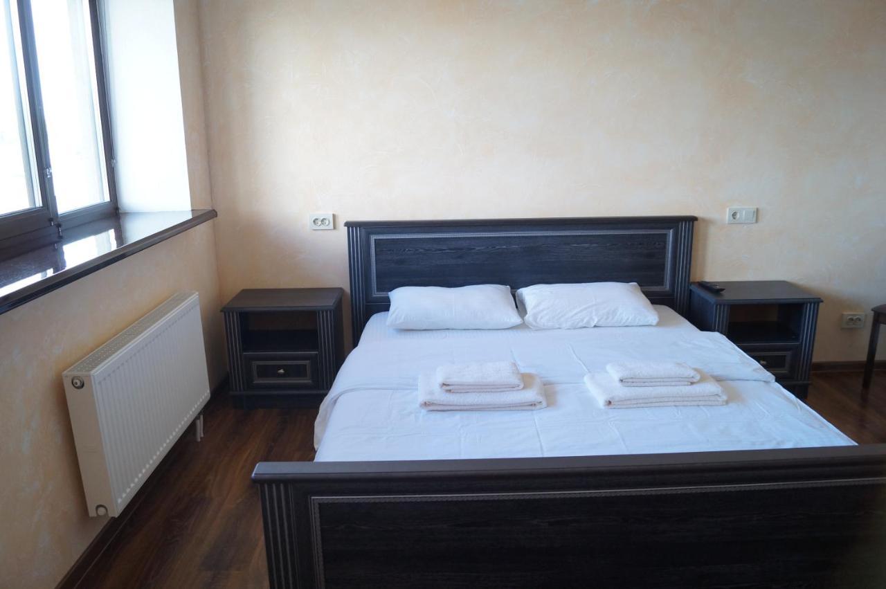 Rosinka Motel Ukrainka Eksteriør bilde
