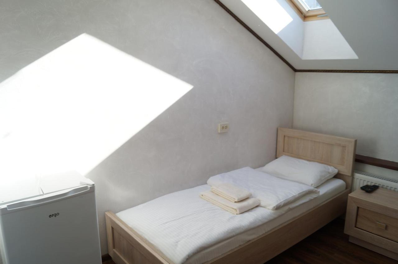 Rosinka Motel Ukrainka Eksteriør bilde